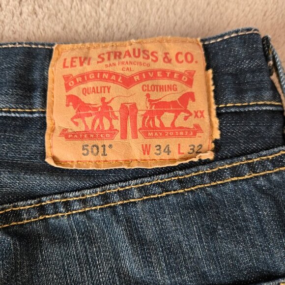 Levi’s 501 Original Fit Men’s Jeans W34 L32  Button Fly Blue Denim - Picture 9 of 12